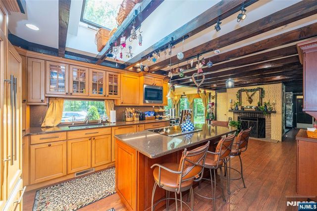 111 Ballantine Road, Andover Twsp, NJ 07821