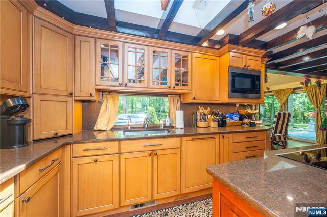111 Ballantine Road, Andover Twsp, NJ 07821