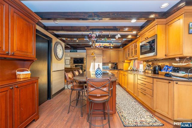 111 Ballantine Road, Andover Twsp, NJ 07821