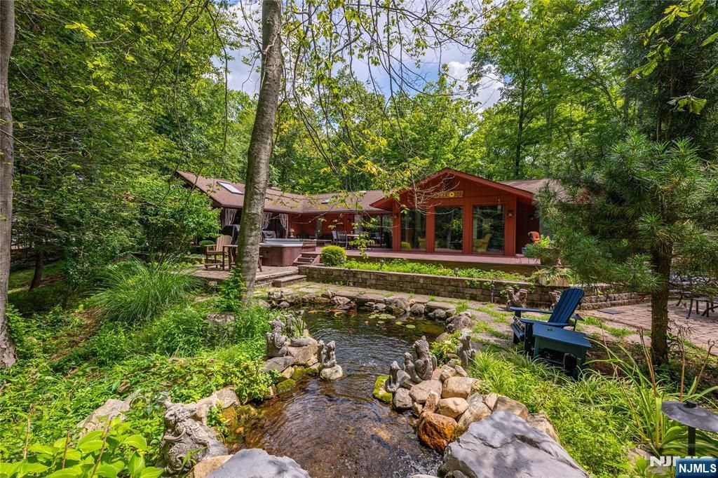 111 Ballantine Road, Andover Twsp, NJ 07821