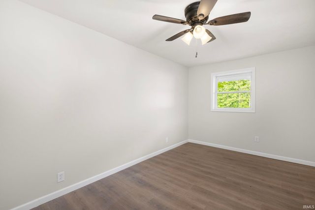 61980 Mayflower Road, South Bend, IN 46614