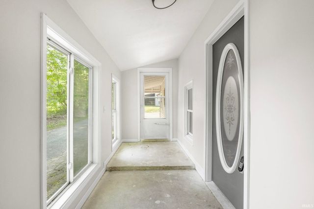 61980 Mayflower Road, South Bend, IN 46614