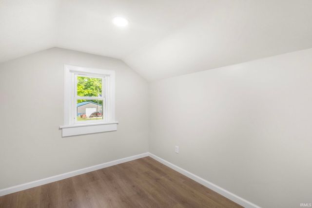 61980 Mayflower Road, South Bend, IN 46614