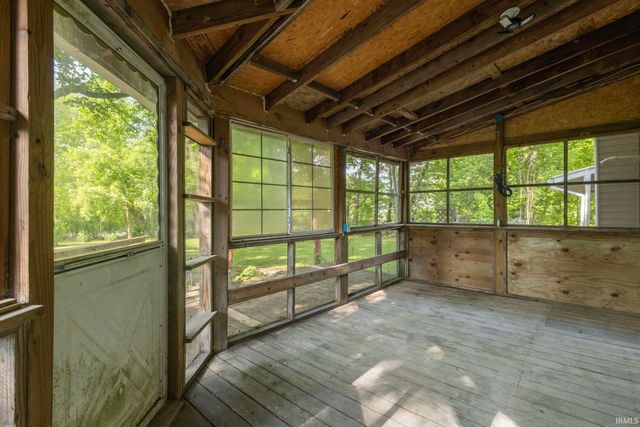 61980 Mayflower Road, South Bend, IN 46614