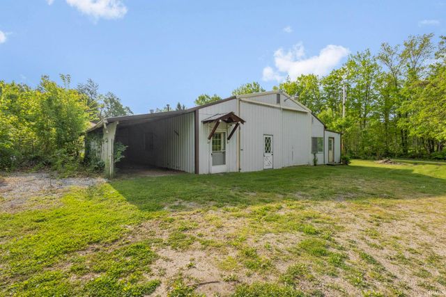 61980 Mayflower Road, South Bend, IN 46614