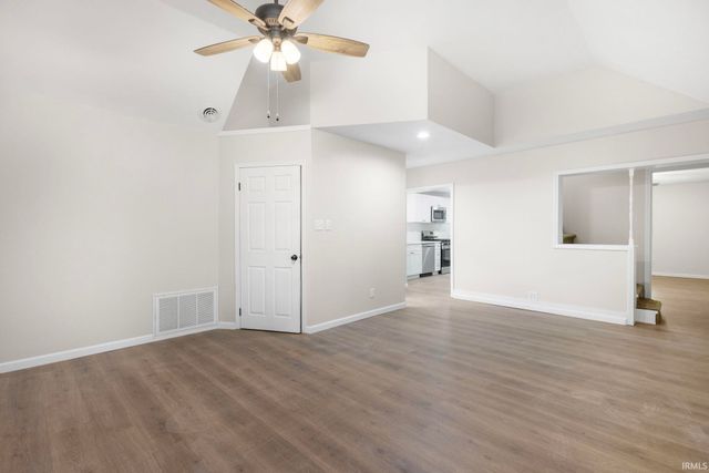61980 Mayflower Road, South Bend, IN 46614