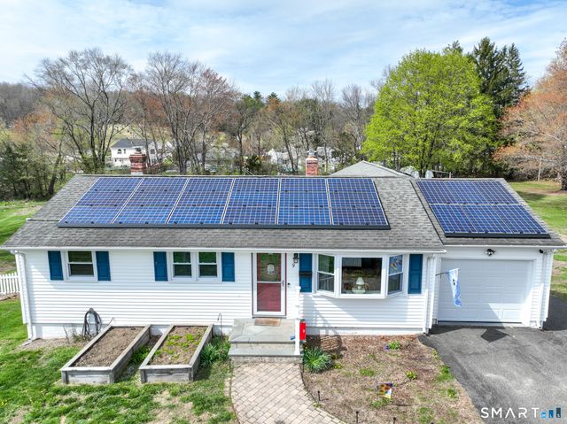 9 Lynn Avenue, Plymouth, CT 06786