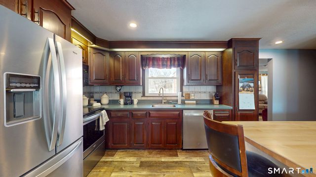 9 Lynn Avenue, Plymouth, CT 06786