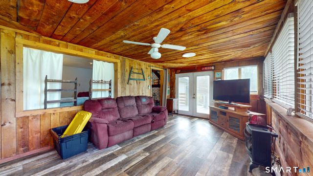 9 Lynn Avenue, Plymouth, CT 06786