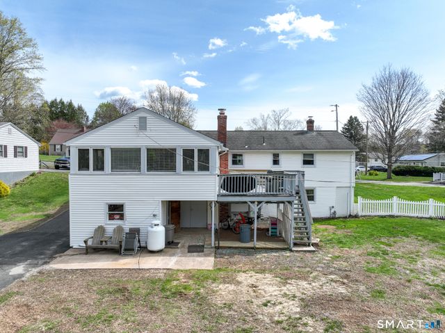 9 Lynn Avenue, Plymouth, CT 06786