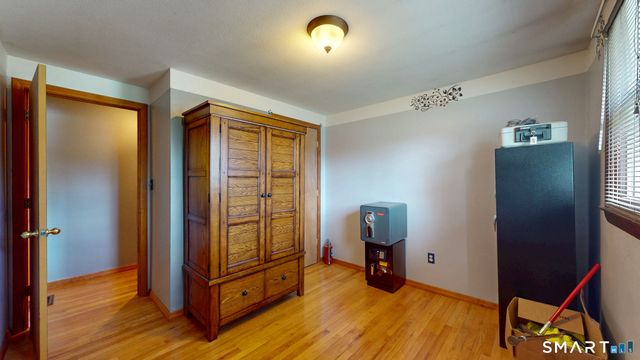 9 Lynn Avenue, Plymouth, CT 06786