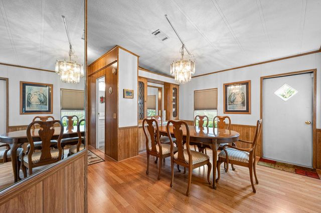 7894 SE Saratoga Drive E, Hobe Sound, FL 33455