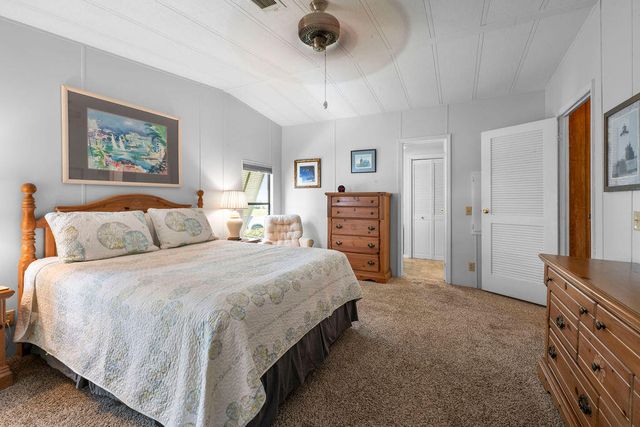 7894 SE Saratoga Drive E, Hobe Sound, FL 33455