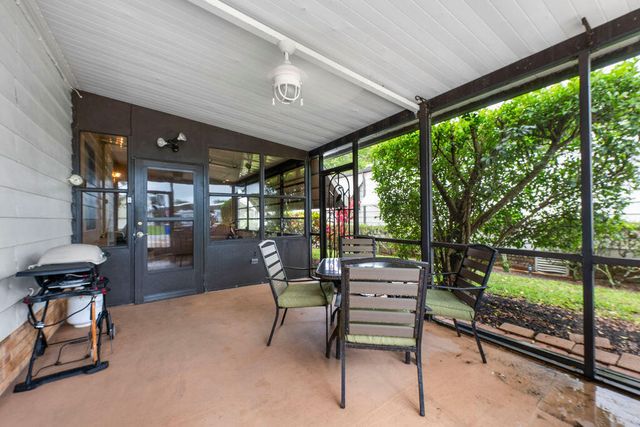 7894 SE Saratoga Drive E, Hobe Sound, FL 33455