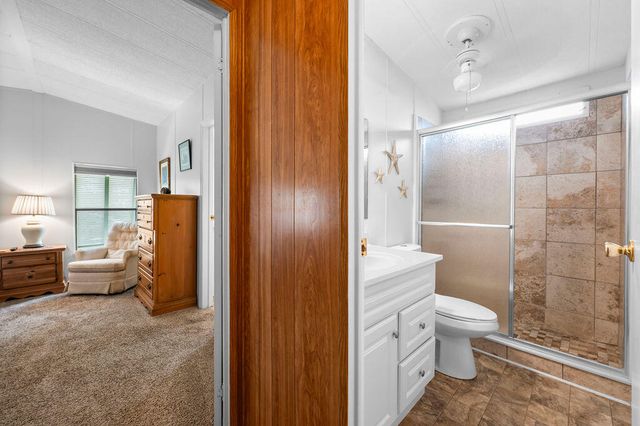 7894 SE Saratoga Drive E, Hobe Sound, FL 33455