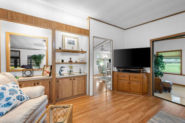 7894 SE Saratoga Drive E, Hobe Sound, FL 33455