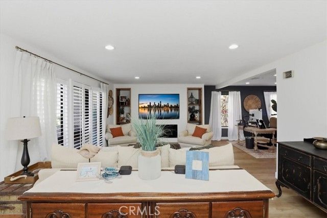 7061 Seville, Riverside, CA 92504