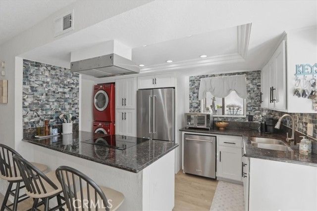 7061 Seville, Riverside, CA 92504