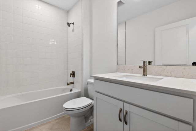 9509 VIBRANT LANE, Venice, FL 34292