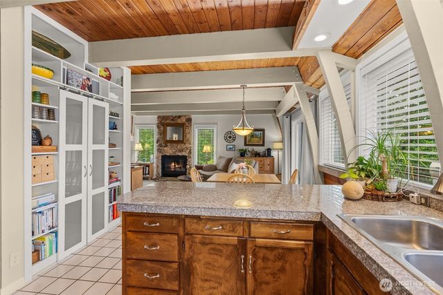 1508 Bloomhardt Road, Raymond, WA 98577