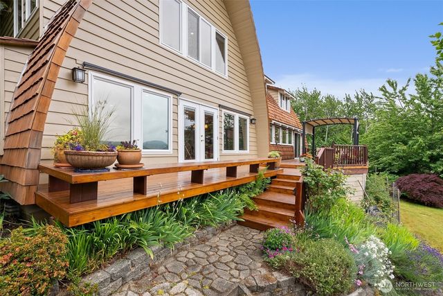 1508 Bloomhardt Road, Raymond, WA 98577