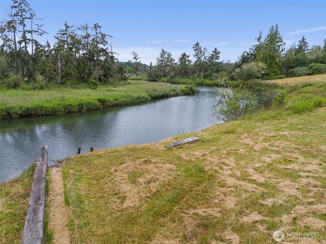 1508 Bloomhardt Road, Raymond, WA 98577