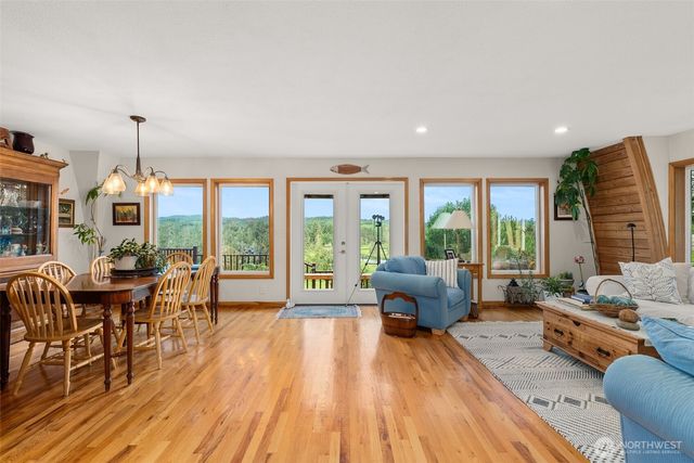 1508 Bloomhardt Road, Raymond, WA 98577