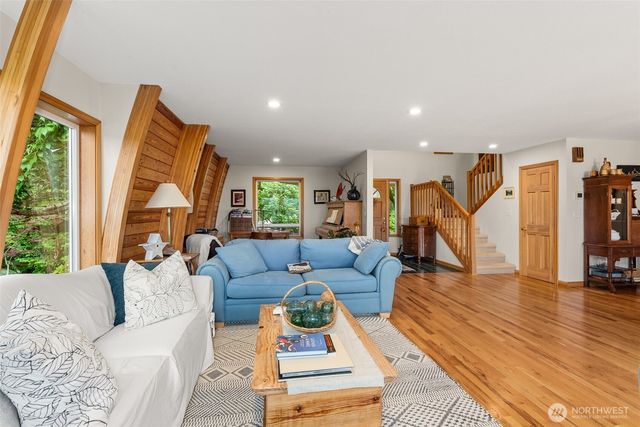 1508 Bloomhardt Road, Raymond, WA 98577