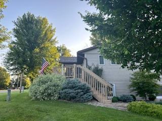 5414 Elkton Trail, Faribault, MN 55021