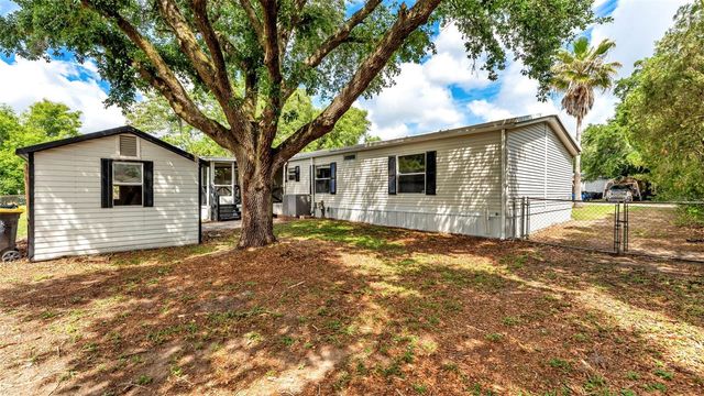 4910 ROLLINGLEN LOOP E, Lakeland, FL 33810
