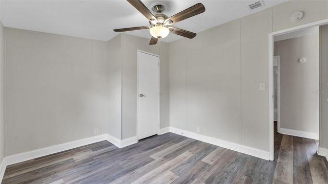 4910 ROLLINGLEN LOOP E, Lakeland, FL 33810