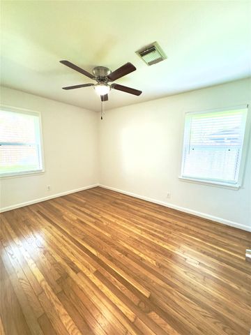 8733 Lugary Drive, Houston, TX 77074