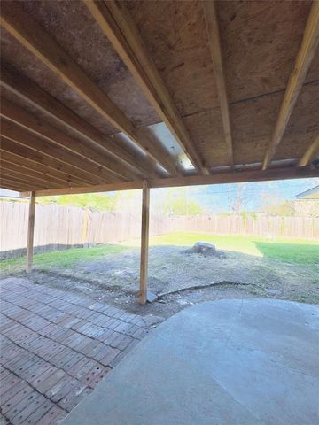 8733 Lugary Drive, Houston, TX 77074