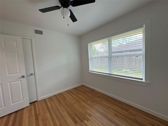 8733 Lugary Drive, Houston, TX 77074