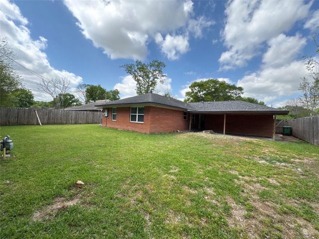 8733 Lugary Drive, Houston, TX 77074