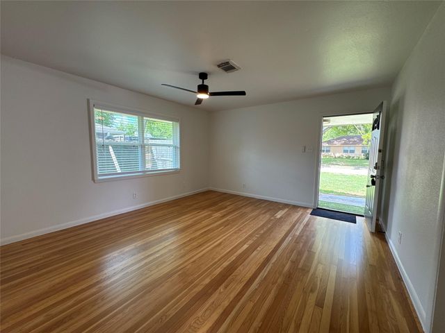 8733 Lugary Drive, Houston, TX 77074