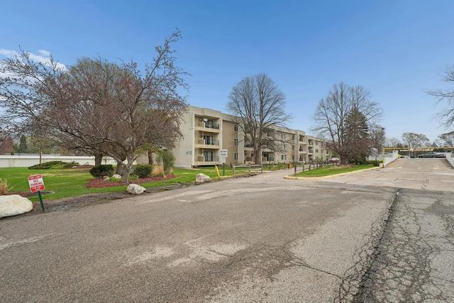 4110 Rahn Road 323, Eagan, MN 55122