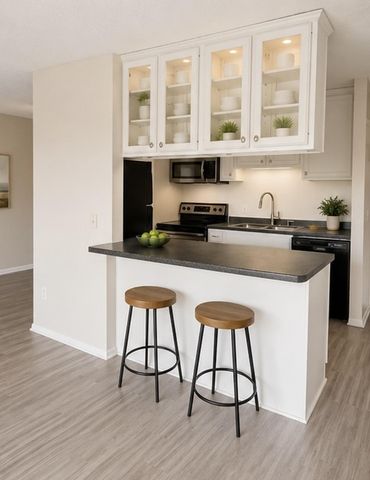 4110 Rahn Road 323, Eagan, MN 55122