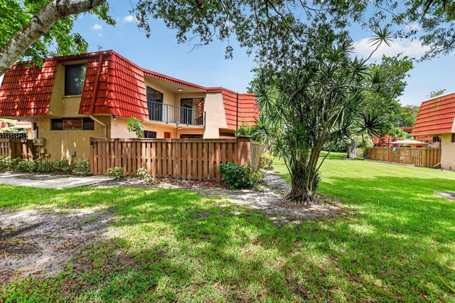 8099 Severn Drive D, Boca Raton, FL 33433
