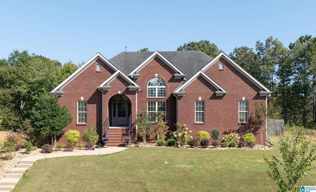 637 EMERALD TRACE, Chelsea, AL 35043