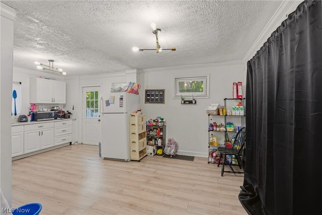 317 Black Street, Akron, OH 44306