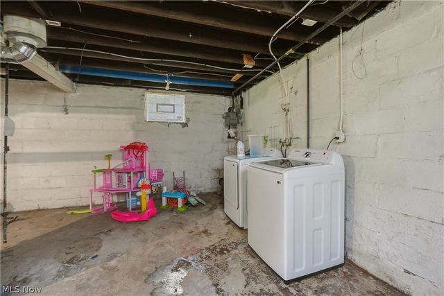 317 Black Street, Akron, OH 44306