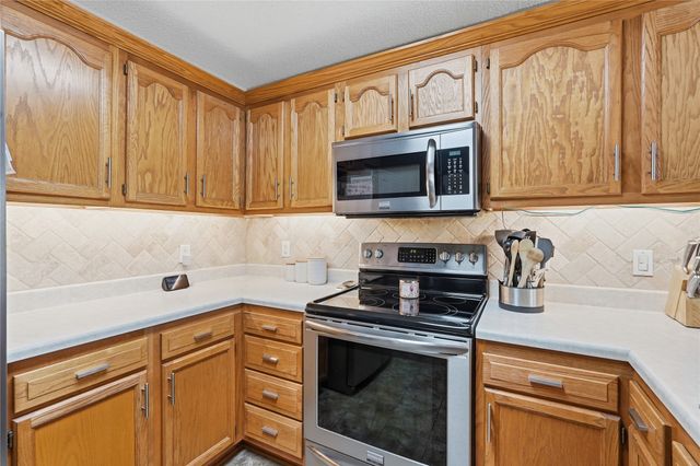 2504 NW Heritage Avenue, Ankeny, IA 50023