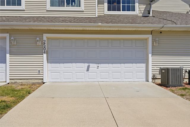 2504 NW Heritage Avenue, Ankeny, IA 50023