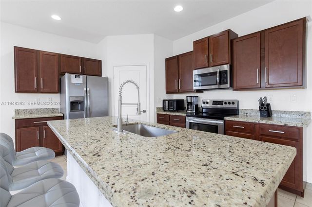 27440 SW 135th Ave Rd, Homestead, FL 33032