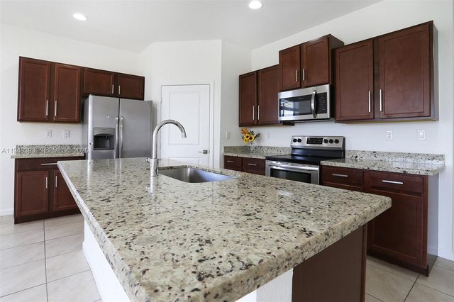 27440 SW 135th Ave Rd, Homestead, FL 33032