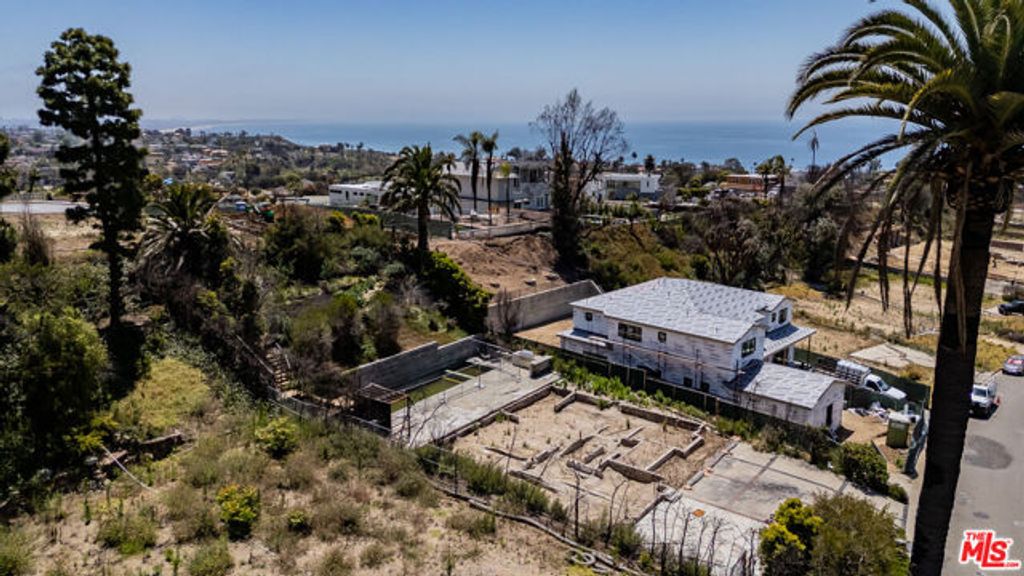 744 Jacon Way, Pacific Palisades (los Angeles), CA 90272
