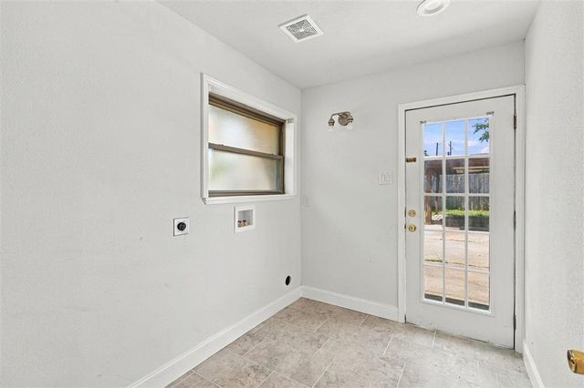 330 Arlington Drive, Lake Charles, LA 70605