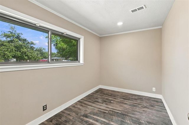 330 Arlington Drive, Lake Charles, LA 70605