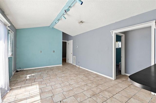 330 Arlington Drive, Lake Charles, LA 70605